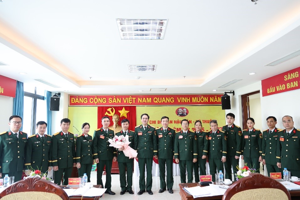 /UploadStore/admin/250414 Dai hoi cac chi bo/03.jpg